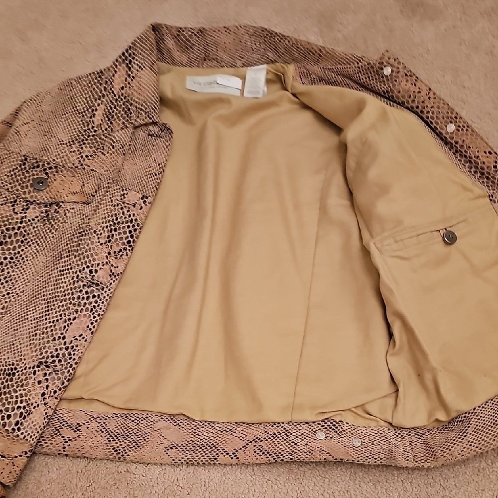 Liz Claiborne Tan Snake Print Jean Jacket - Picture 9 of 14